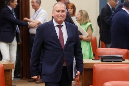 El portavoz del PP, Miguel Tellado, a su llegada a la reunión de la Diputación Permanente celebrada el martes en la Cámara baja.