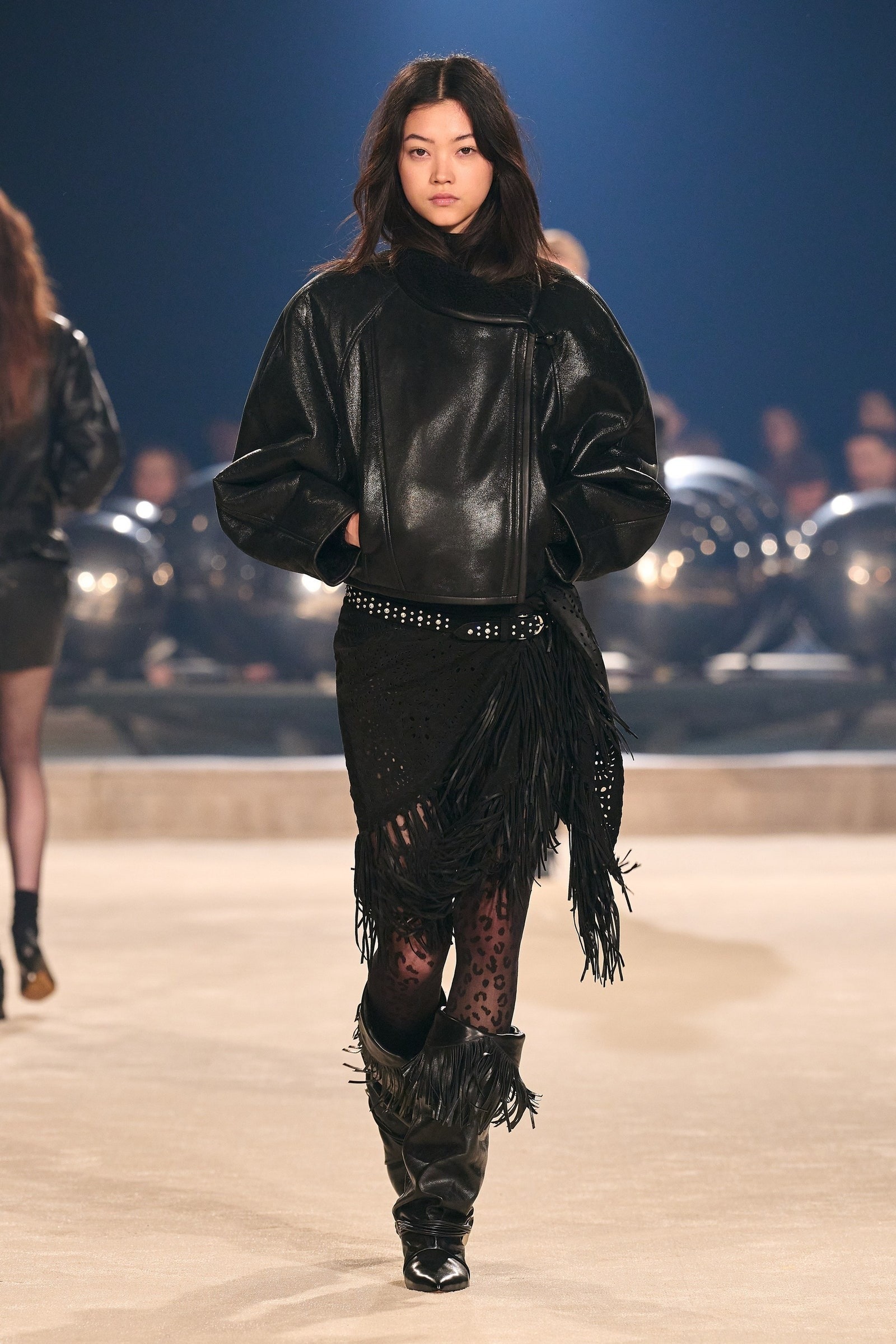 botas con flecos la tendencia boho que triunfa en 2024