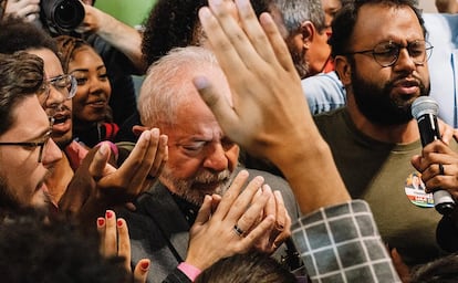 Lula, en una imagen del documental 'Apocalipse nos trópicos'.