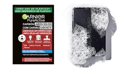 Exfoliante corporal de carbón negro.
