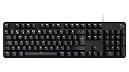 Este modelo de teclado mecánico dispone de teclas diseñadas con un material más resistente denominado PBT.