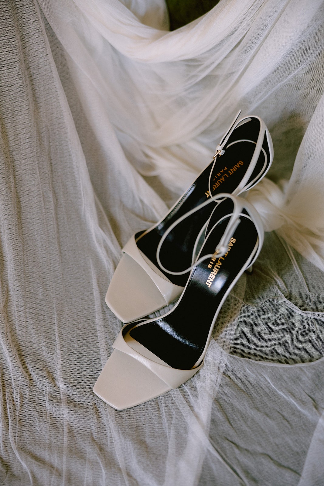 boda barcelona zapatos novia saint laurent