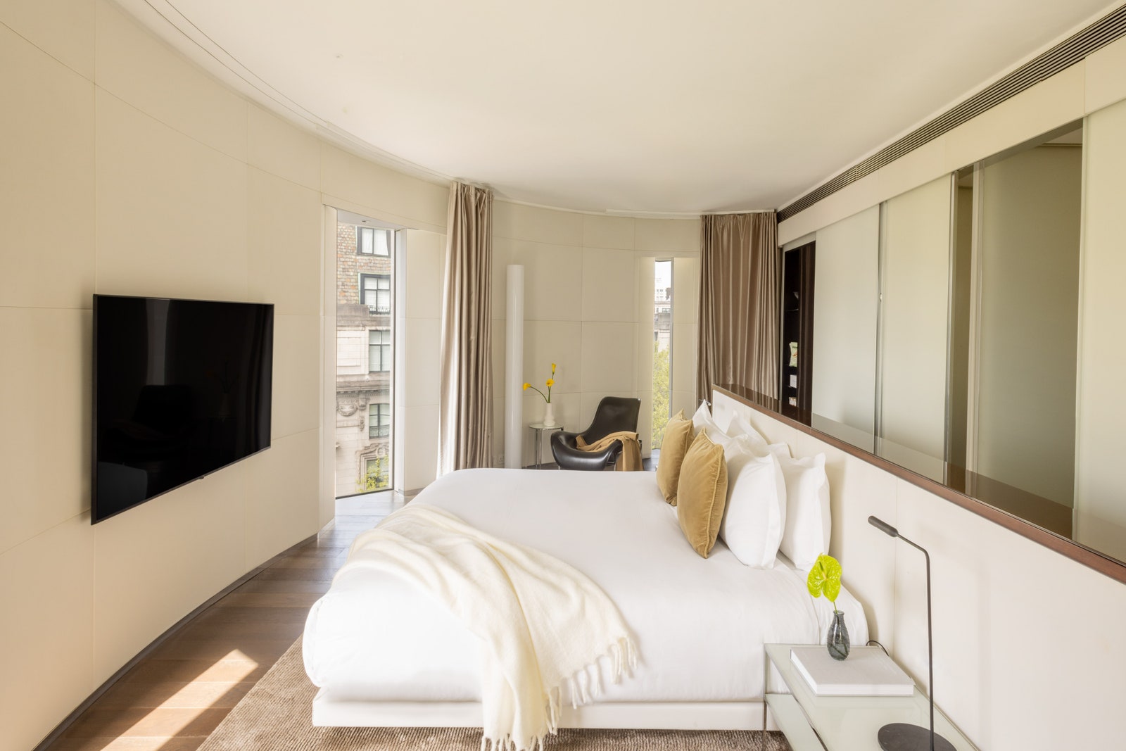 MeLondonBeyond ME Suite
