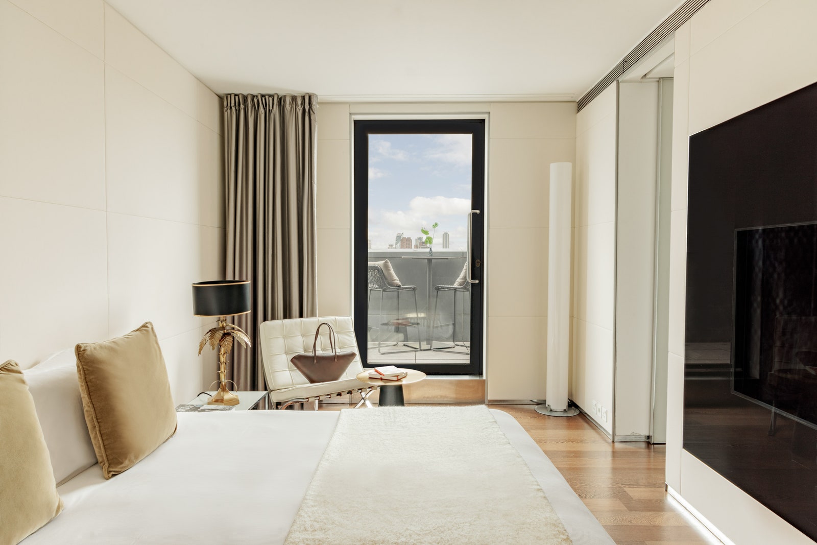 MeLondonUltimate ME Suite