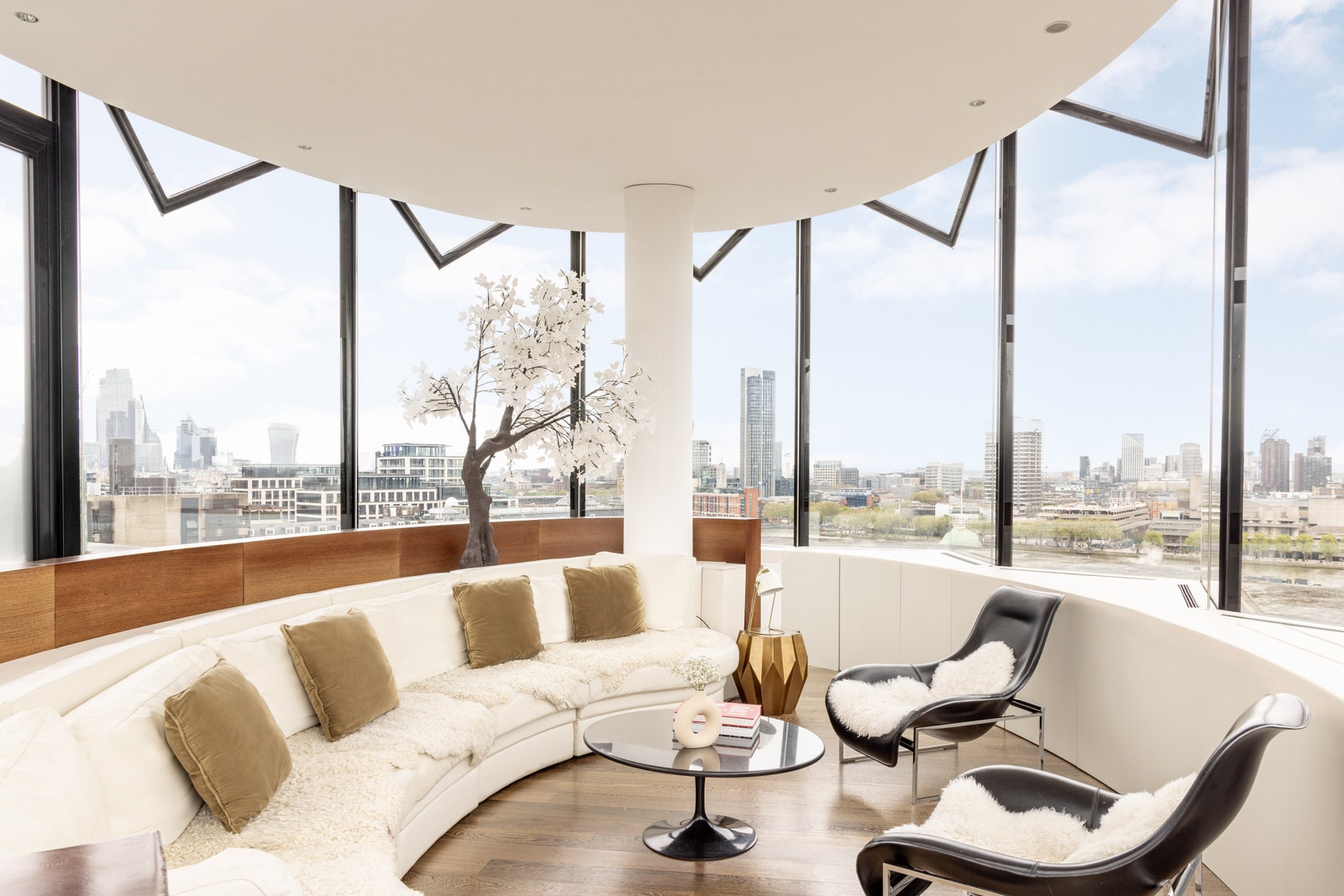 MeLondonUltimate ME Suite