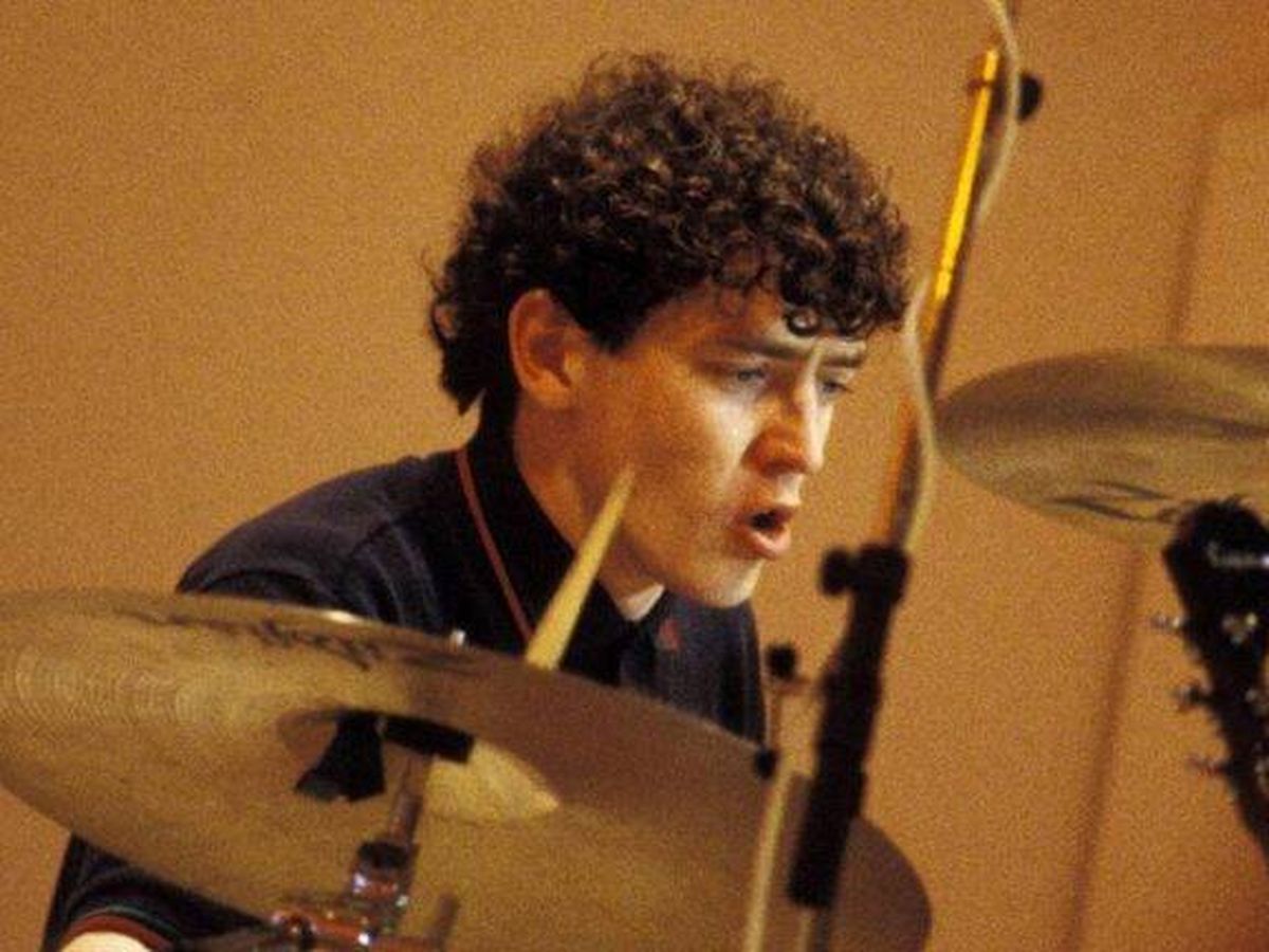 El primer batería de Oasis, Tony McCarroll, hospitalizado tras sufrir un infarto
