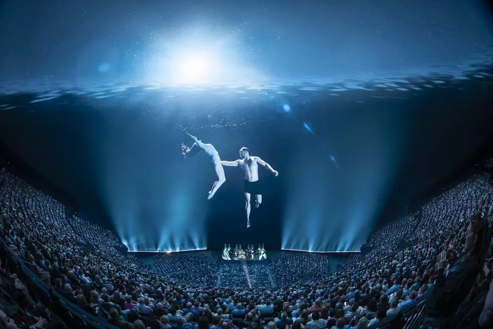 Eagles Debut Sphere Performance