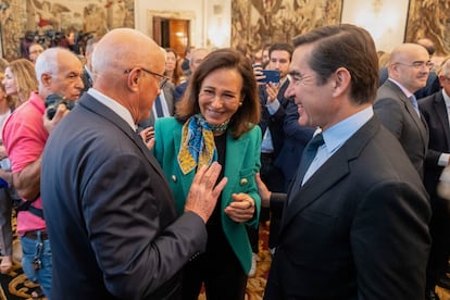 La presidenta del Banco Santander, Ana Patricia Botín, el presidente del BBVA Carlos Torres y el presidente del Banco Sabadell, Josep Oliu, durante el acto de toma de posesión de José Luis Escrivá.

