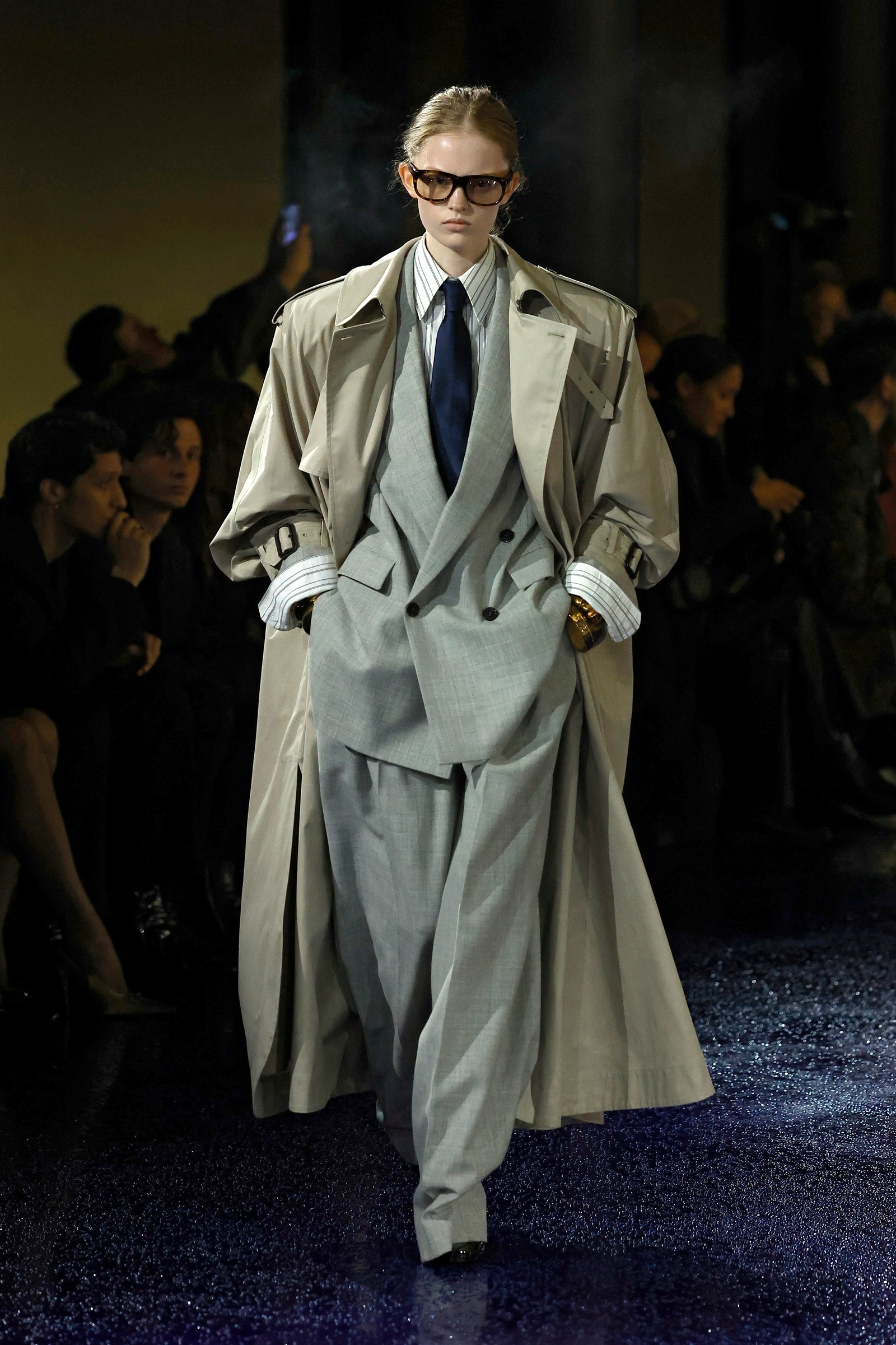 Desfile de la colección primaveraverano 2025 de Saint Laurent.