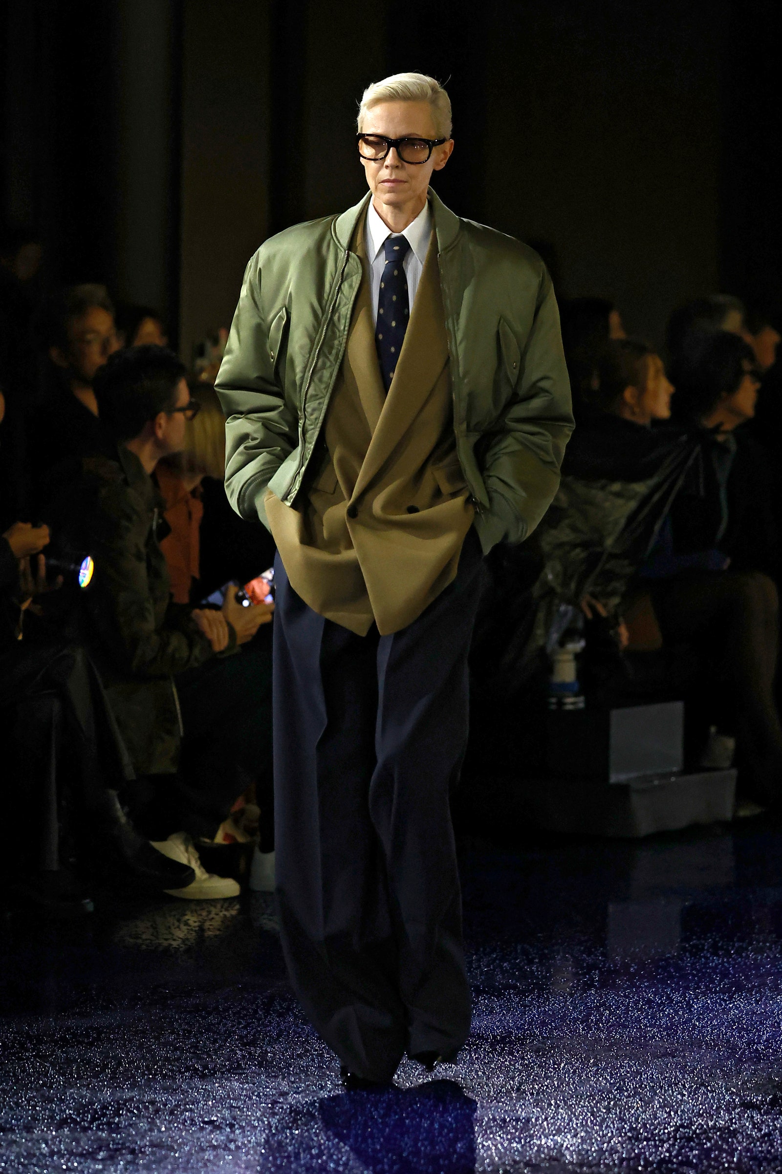 Desfile de la colección primaveraverano 2025 de Saint Laurent.