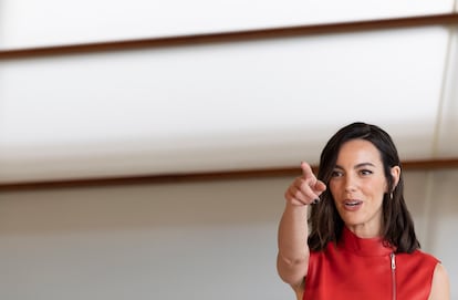 La actriz de 'La habitación roja' Victoria Luengo, tras la proyección del largometraje de Pedro Almodóvar en el Festival de San Sebastián.