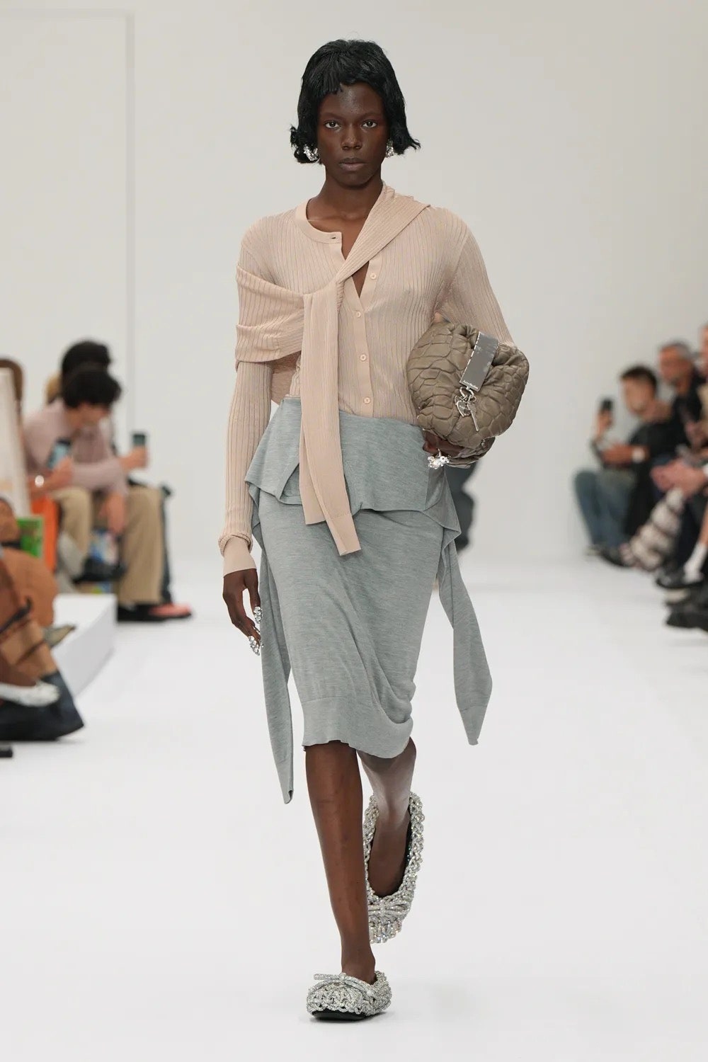 Acne Studios primaveraverano 2025.