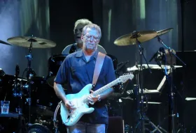 ERIC CLAPTON PUBLICARÁ EN OCTUBRE NUEVO LP, "MEANWHILE"