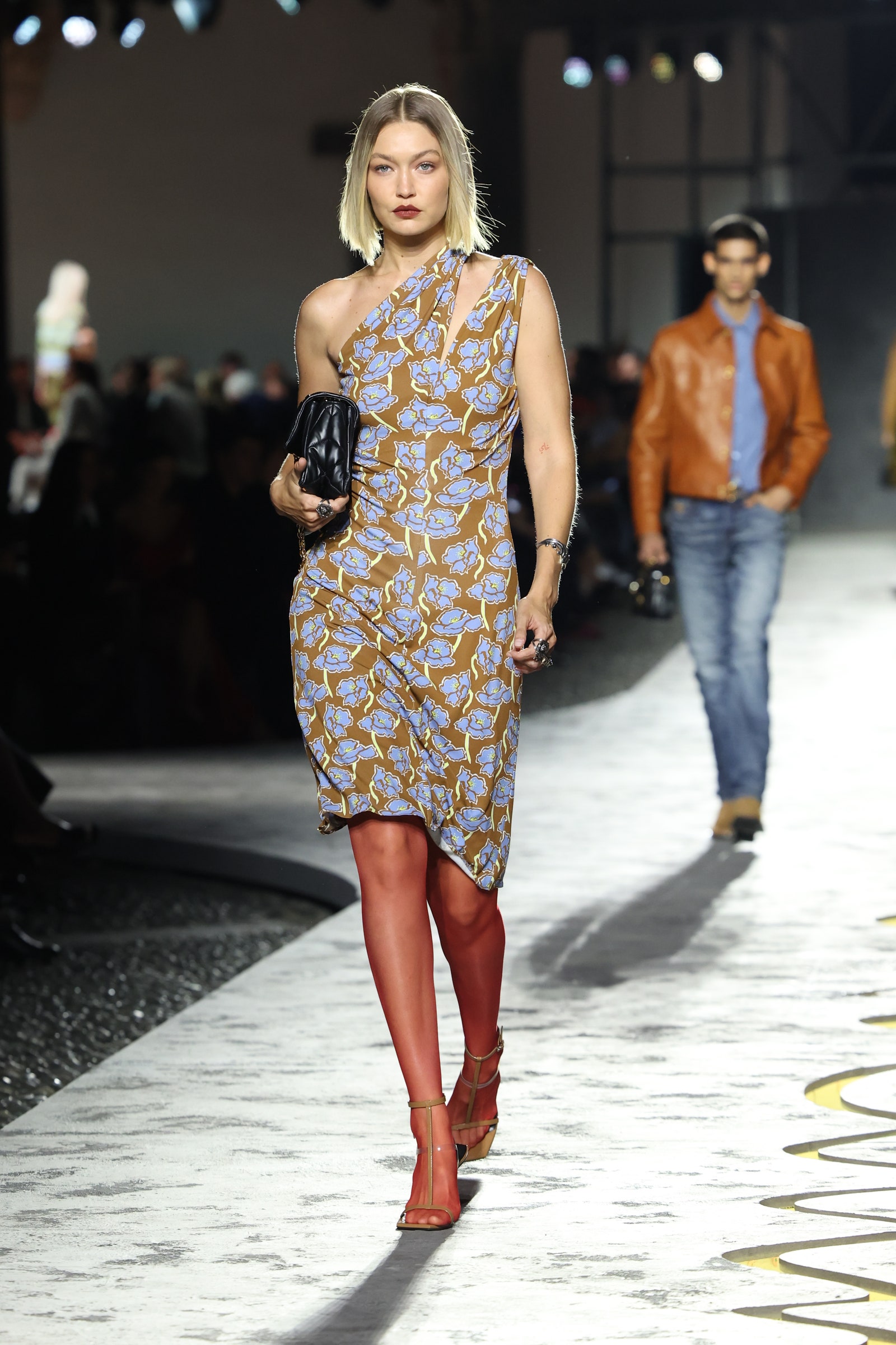 Versace SS25 Gigi Hadid