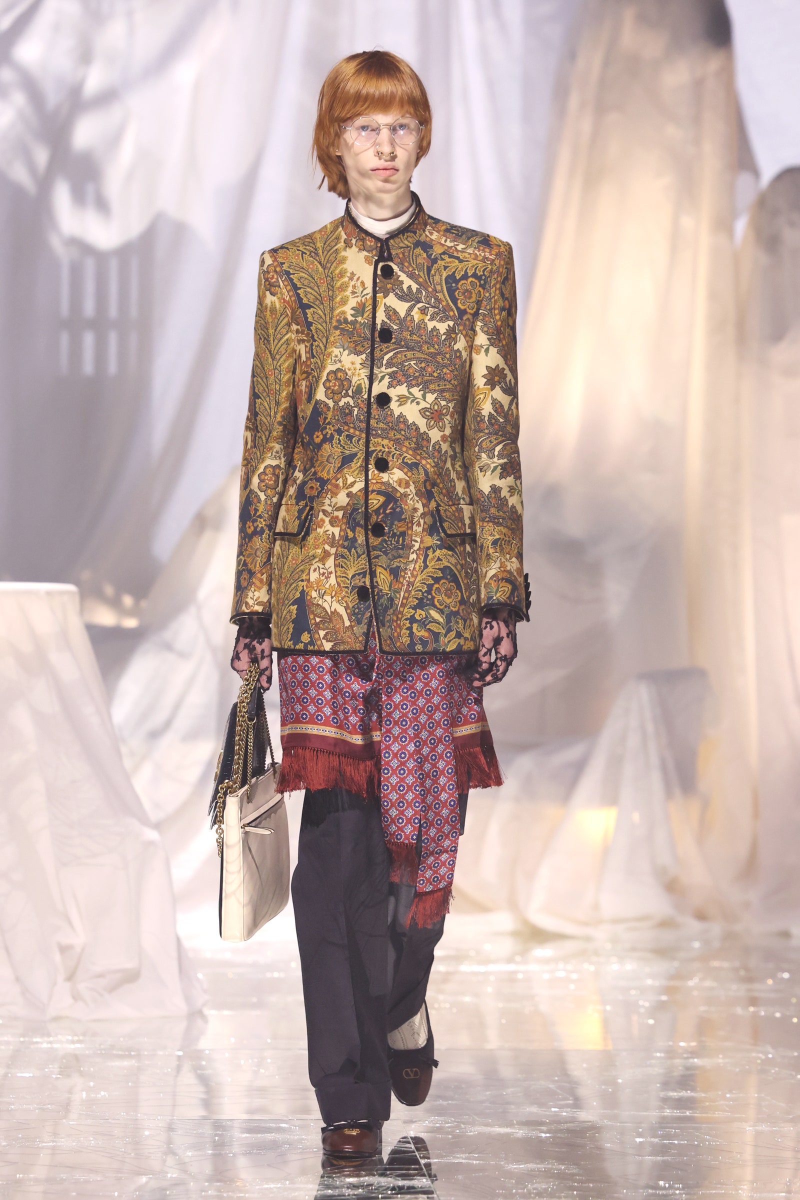 Valentino primavera verano 2025 casaca oriental