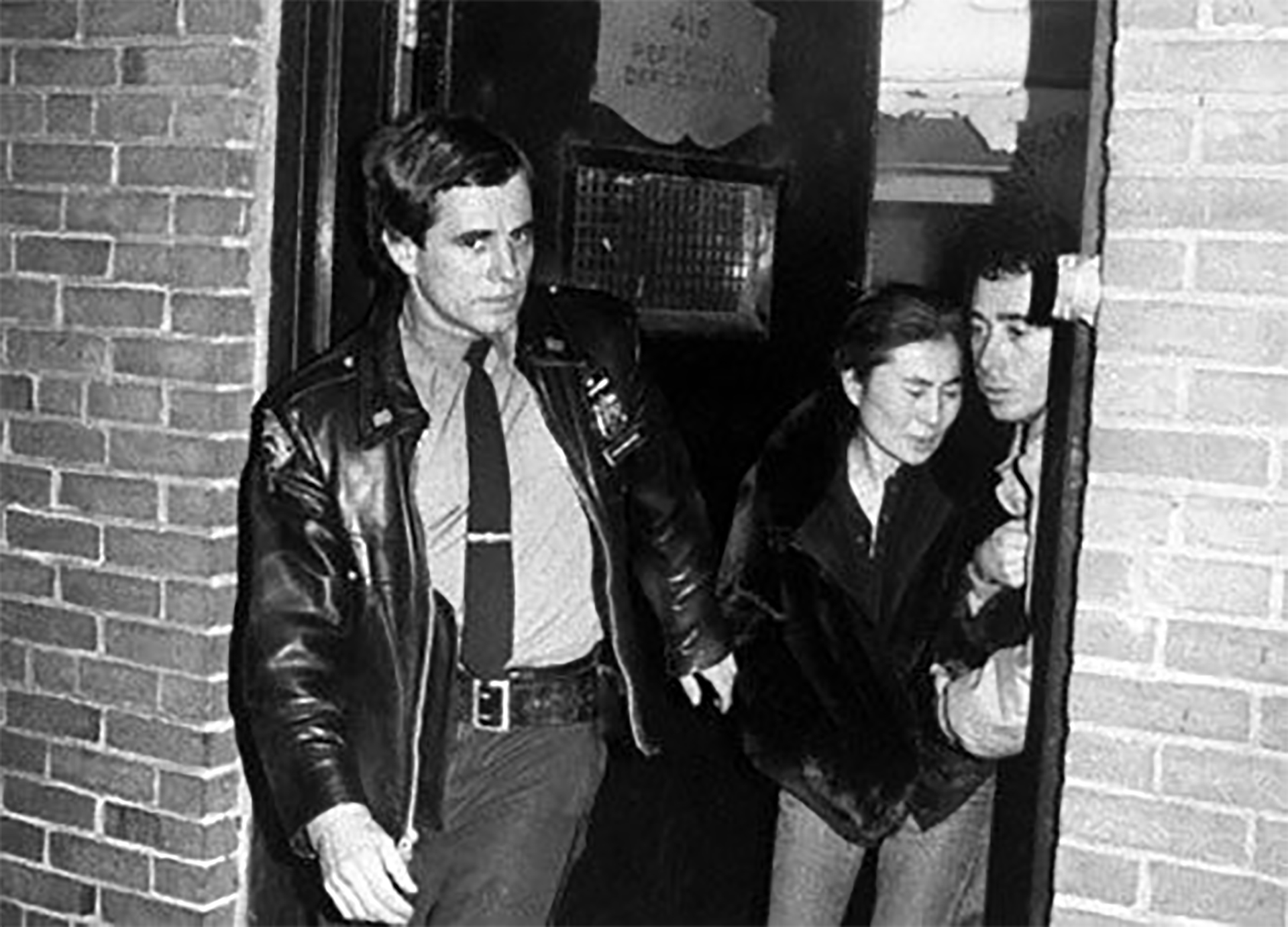 A 38 años del crimen de John Lennon: el drama de Yoko Ono y los secretos de una noche trágica - Infobae