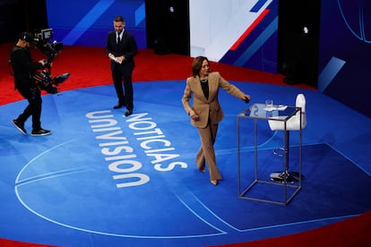 Un momento del foro de Univisión de Kamala Harris con votantes.
