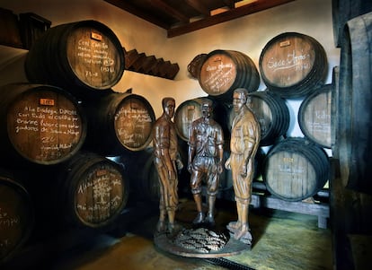 Cava de la bodega familiar Antonio Muñoz Cabrera, en Moclinejo.