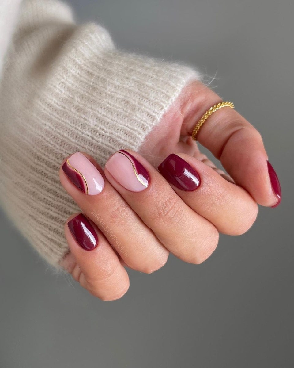 Unghie Black Cherry negative space