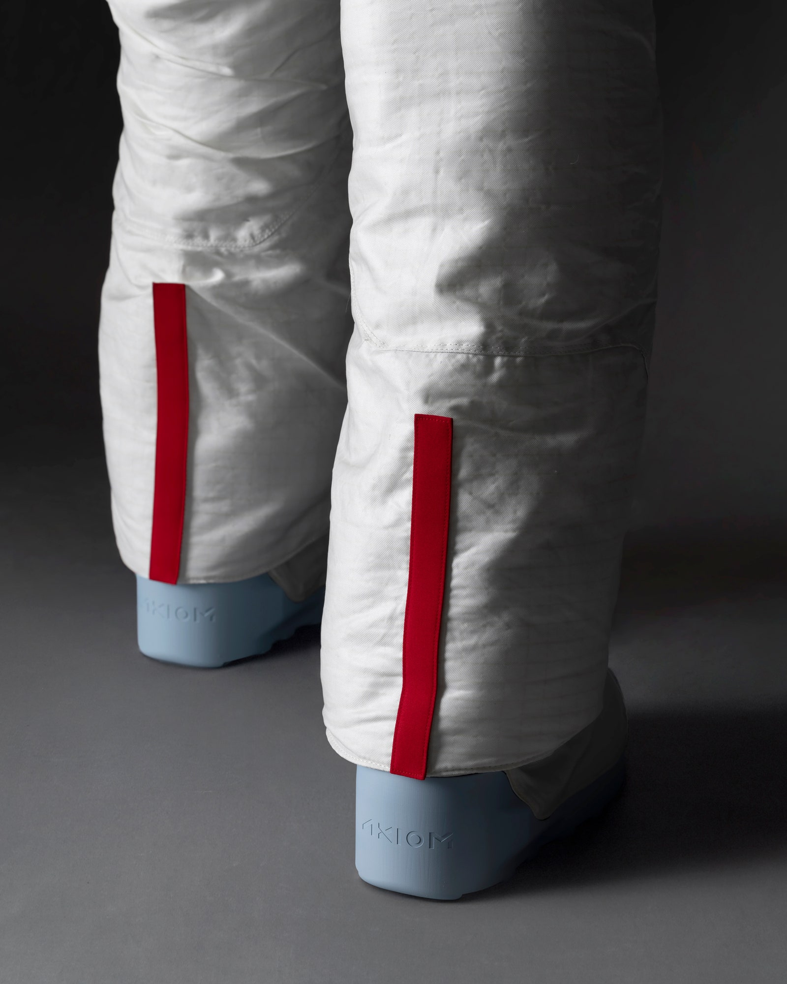 traje de prada para la primera mujer astronauta en la luna