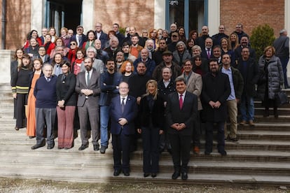La ministra de Trabajo, Yolanda Díaz (centro); el de Cultura, Miquel Iceta, y el de Inclusión, Seguridad Social y Migraciones, José Luis Escrivá, tras un encuentro con una representación del sector artístico para analizar el Estatuto del Artista, en enero de 2023.