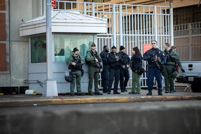 Personal de seguridad del Centro de Detención Metropolitano, en 2019.