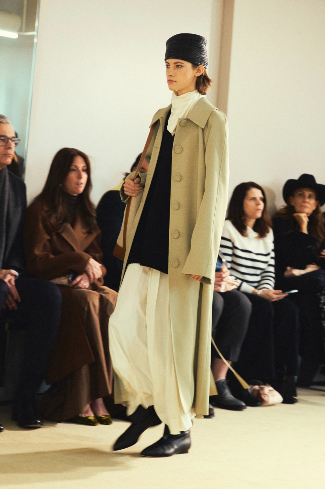 Soy editora de moda y estos son los 3 pantalones en los que invertir esta temporada