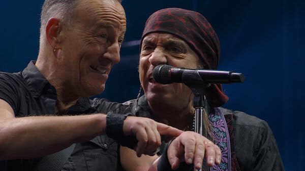 Review: 'Road Diary: Bruce Springsteen and the E Street Band' - The New  York Times