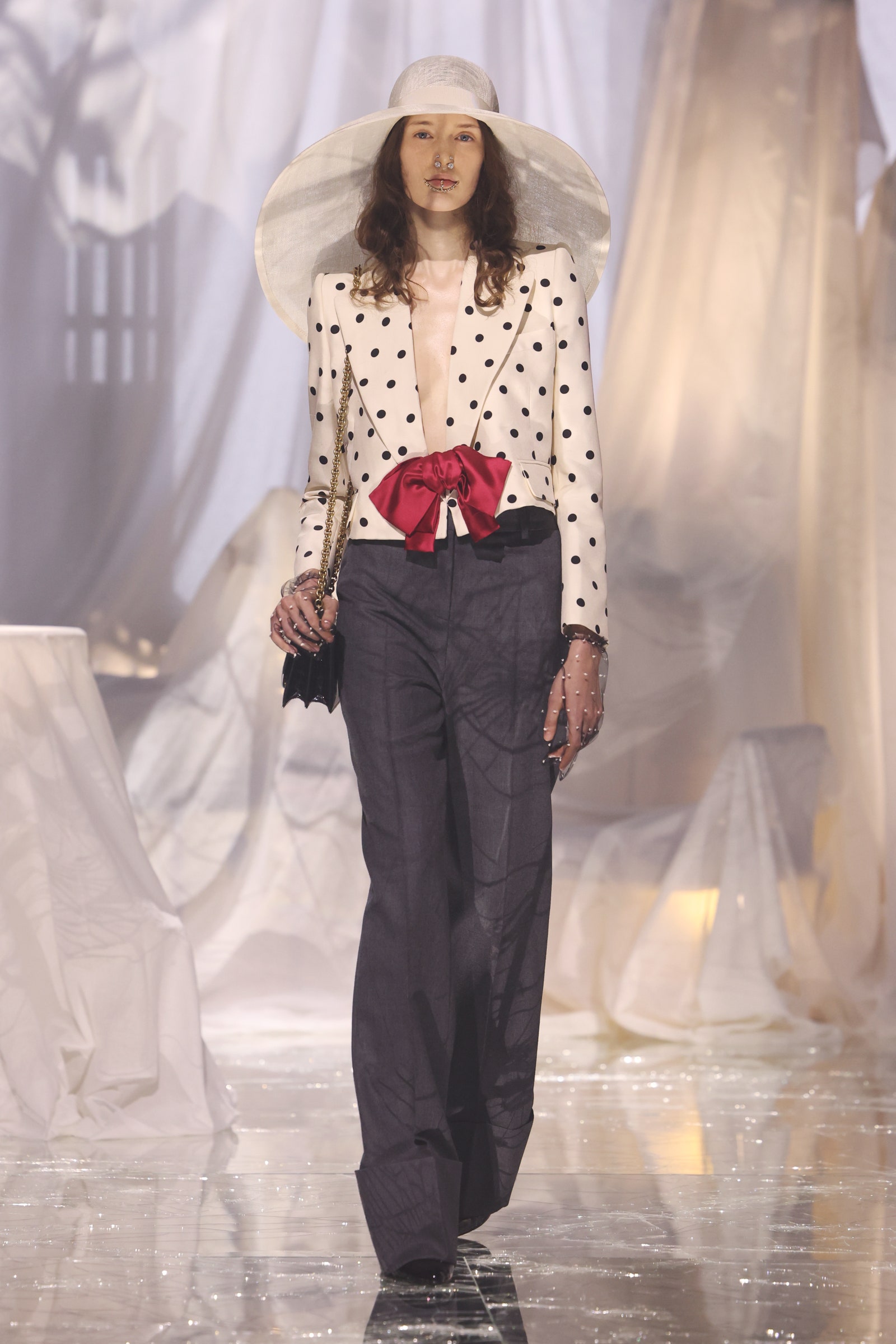 Valentino primavera verano 2025 blazer lunares