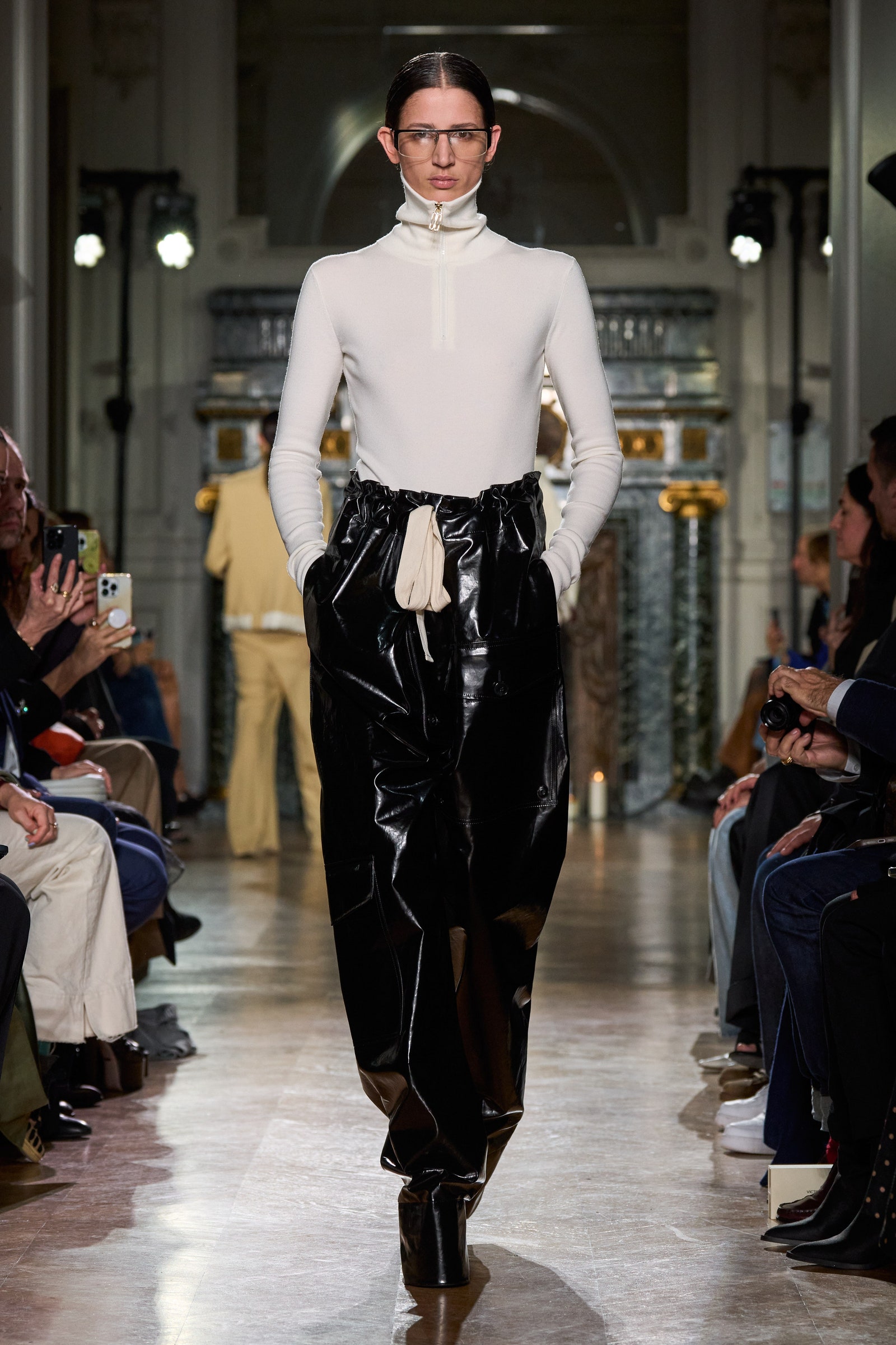 Victoria Beckham otoñoinvierno 202425