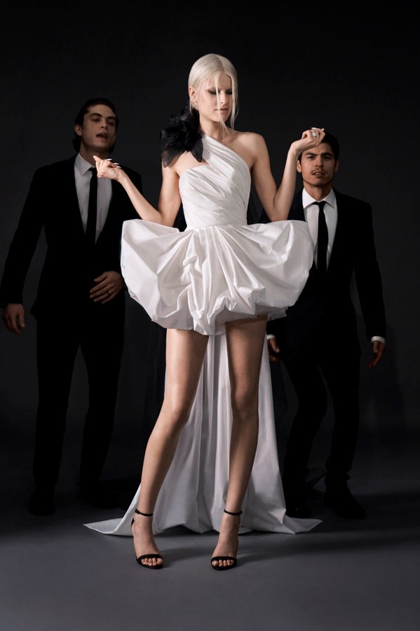 Campaña de Vera Wang x Pronovias para 2025