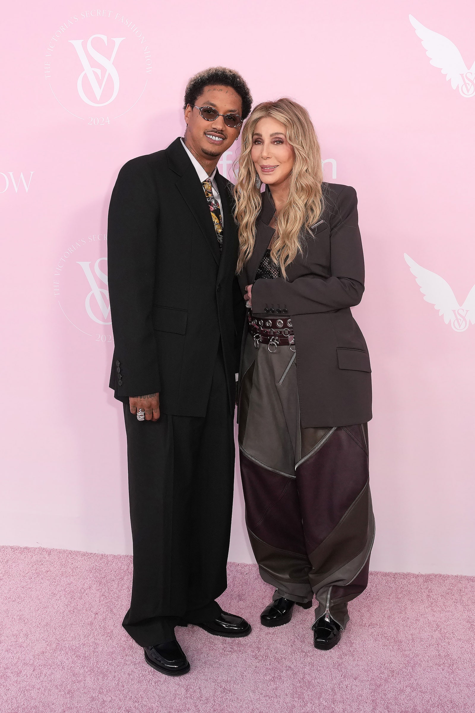 Cher en el desfile de Victoria's Secret 2024