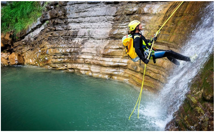 Descubriendo la Emoción y la Naturaleza: Todo lo que Debes Saber sobre el Canyoning