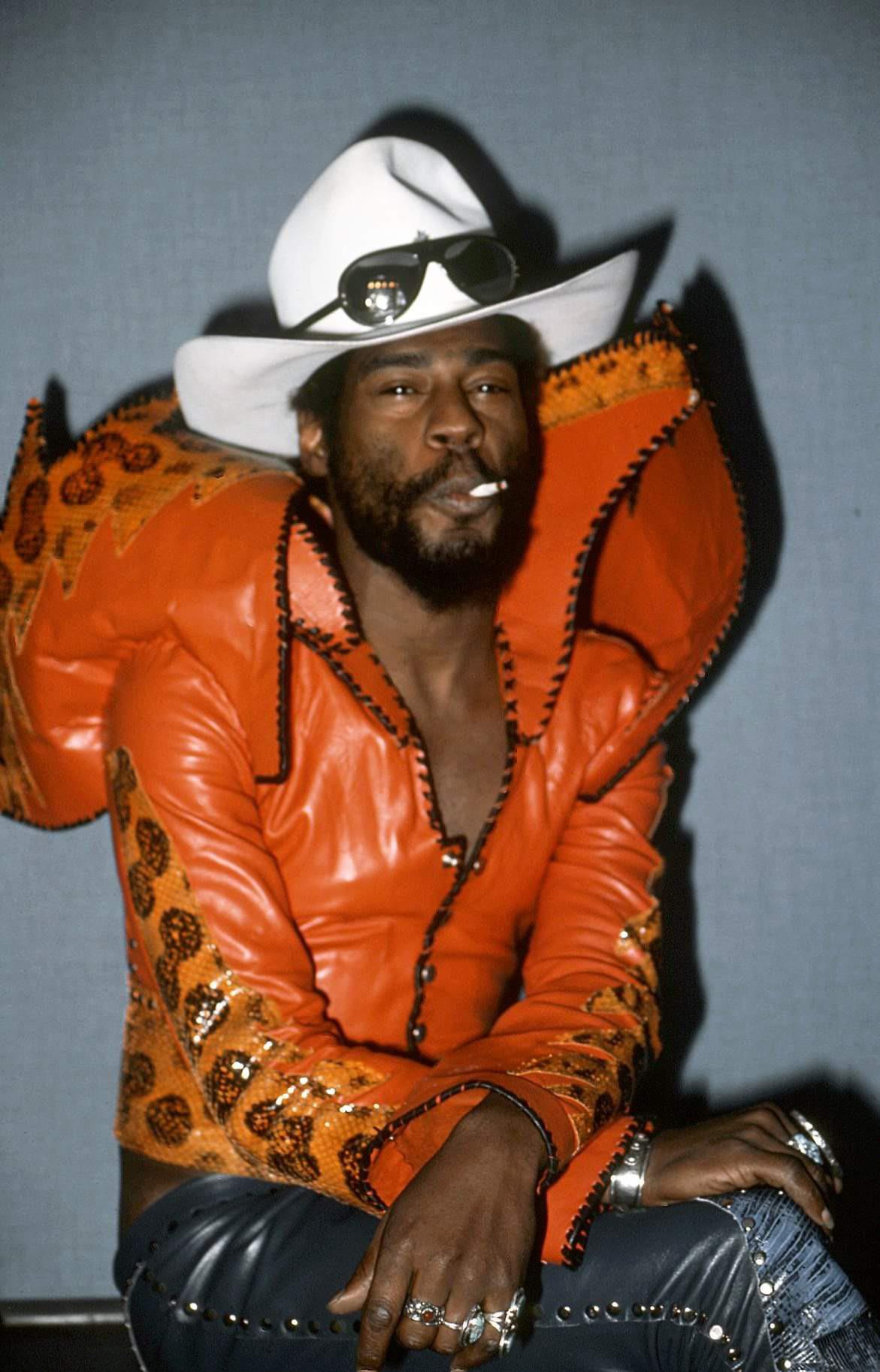 George Clinton takes a puff of a joint during a portrait session backstage  in November 1976. The Parliament-Funkadelic frontman turns 80 years old  today. : r/OldSchoolCool