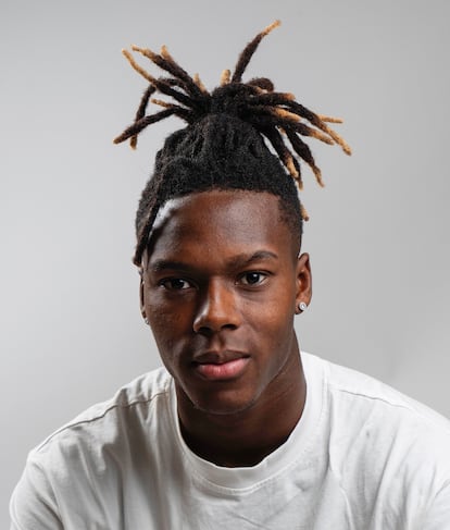 “El fútbol es la mejor arma para combatir el racismo al ser un fenómeno mundial”, reivindica Nico Williams.