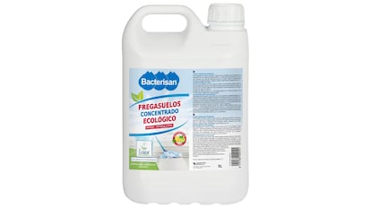 Friegasuelos ecológico concentrado.