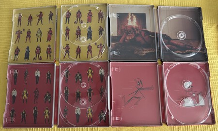 Steelbook Interior
