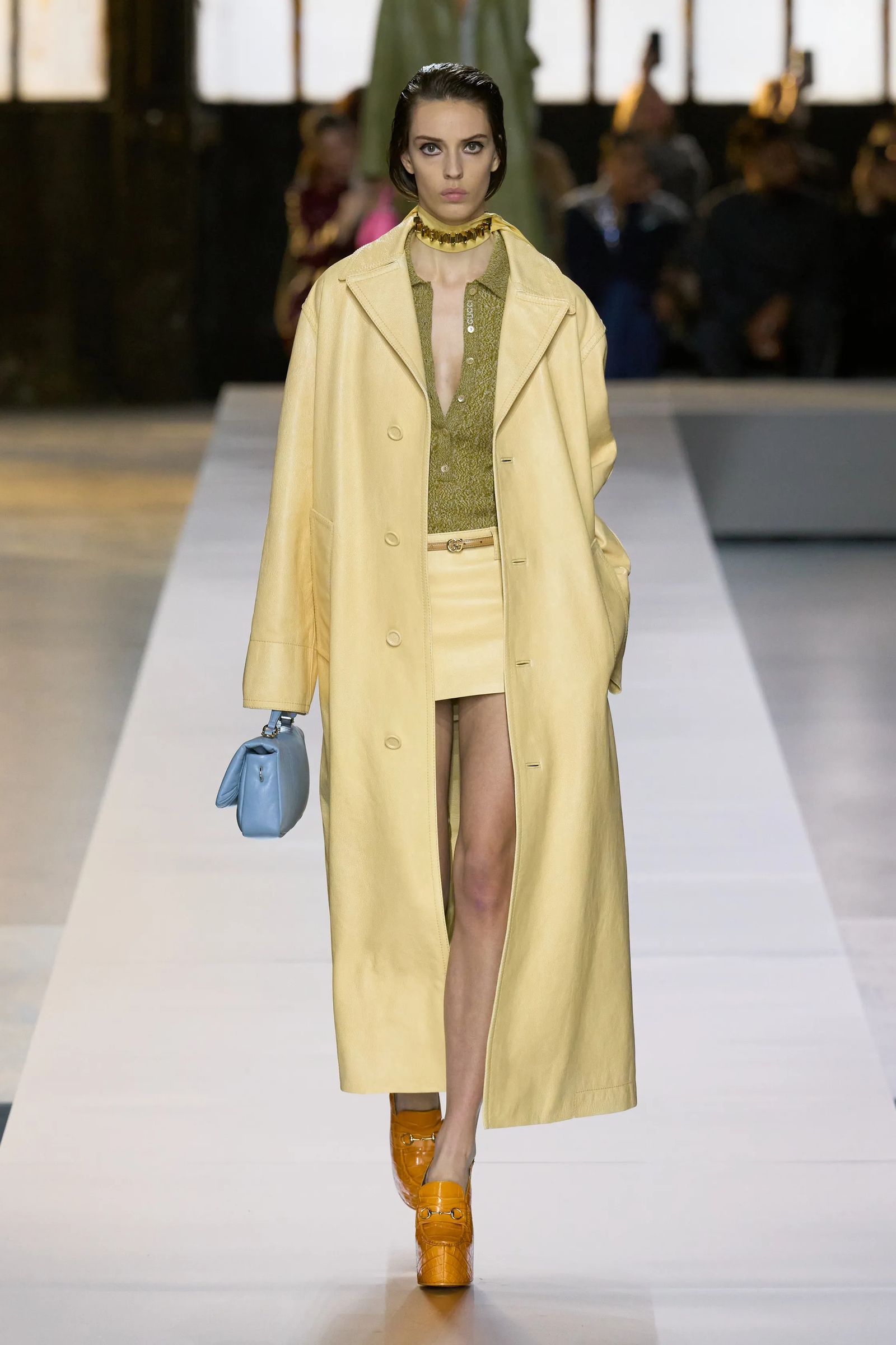 Tendencia minifaldas otoñoinvierno 20242025 por Gucci