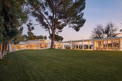 Farralone fue diseñada en 1941 por el arquitecto de origen portugués William Pereira.