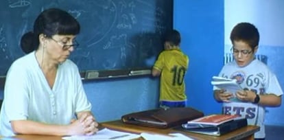 Una imagen de la película 'Manolito Gafotas' (1999), de Miguel Albaladejo, basada en las obras de Elvira Lindo.