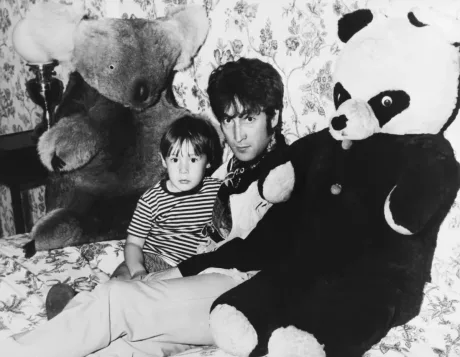 CYNTHIA LENNON DENUNCIÓ LAS MENTIRAS QUE JOHN CANTABA EN "IMAGINE"