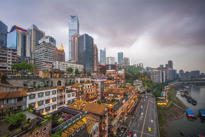 A partir de 2006, se construyó en Chongqing un nuevo complejo de casas tradicionales fieles al diseño del poblado original.
