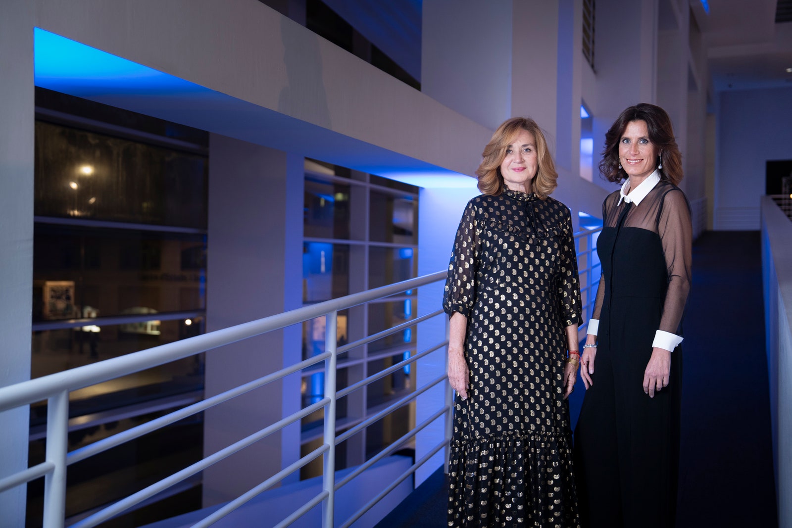 Elena Foguet directora de Negocio en España de Value Retail junto a Ainhoa Grandes presidenta de la Fundación MACBA.
