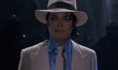 Michael Jackson negando con la cabeza debido a que algunas de las canciones de su álbum póstumo pudiesen haber sido falsas.- Blog Hola Telcel 