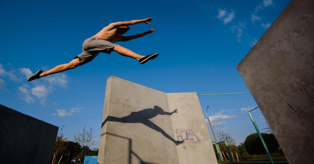 Habilidades Necesarias para Practicar el Parkour: Un Camino hacia la Agilidad y la Superación Personal