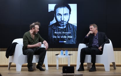 Miquel Barceló, junto a Joan Tarrida, en un momento de la presentación del libro.