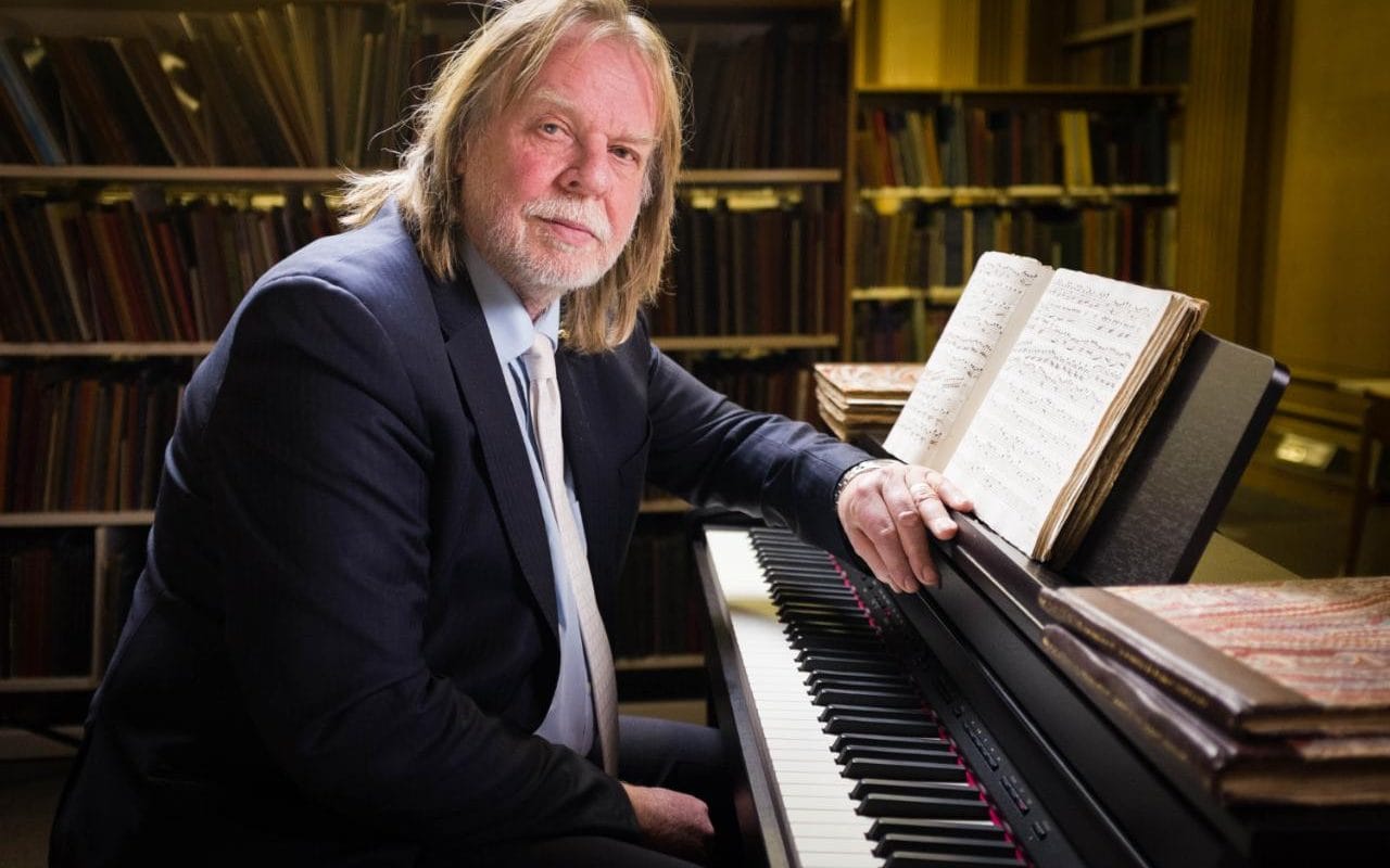 Rockaxis | Rick Wakeman: "El secreto siempre es una buena melodía"