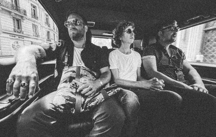 THE BLACK KEYS PRESENTAN SU COLABORACIÓN CON BECK