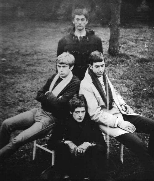 Hace mucho tiempo pusimos por aquÃ­ a Argosy, el grupo de Roger Hodgson (Supertramp), Reginald Dwight (aka Elton John), Caleb Quaye y Nigel Olsson. Los de arriba son los oscuros RickÂ´s Blues, el grupo sesentero de Rick Davies (de pie, luego en...