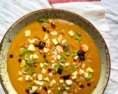 Dulce, ácida, crujiente y picante